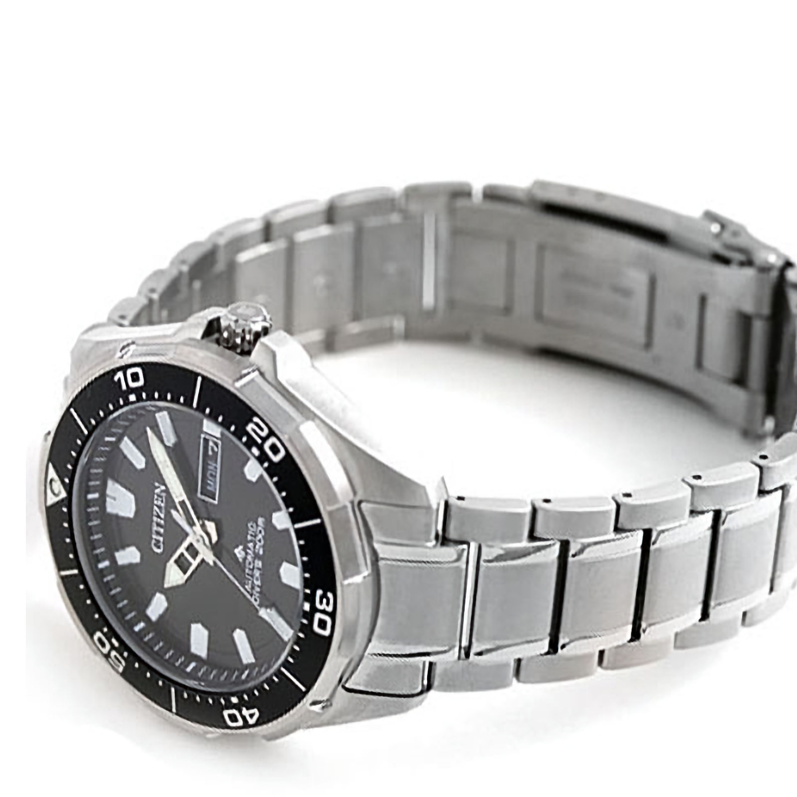 citizen promaster diver super titanium