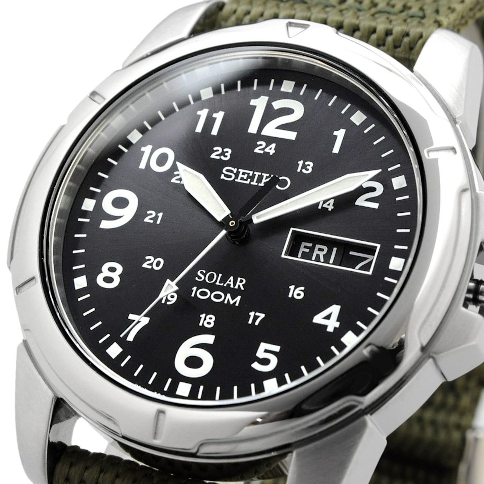 mens seiko solar powered watch sne095p2